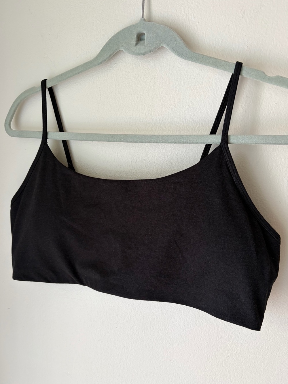 62. Size XXL VUORI Heathered Black Dreamknit Halo Essentials Bra